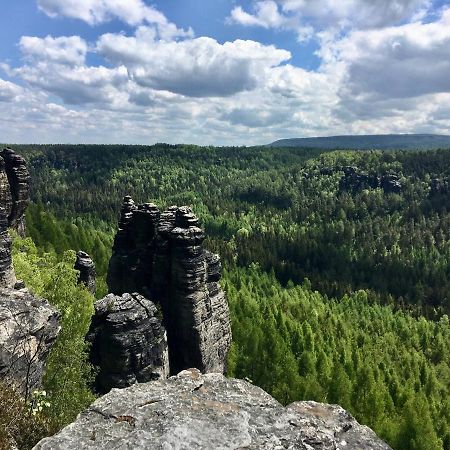 Lovely Fully-Equipped Studio In Tisa Village. Rocks Only 5 Minutes Walk Екстер'єр фото