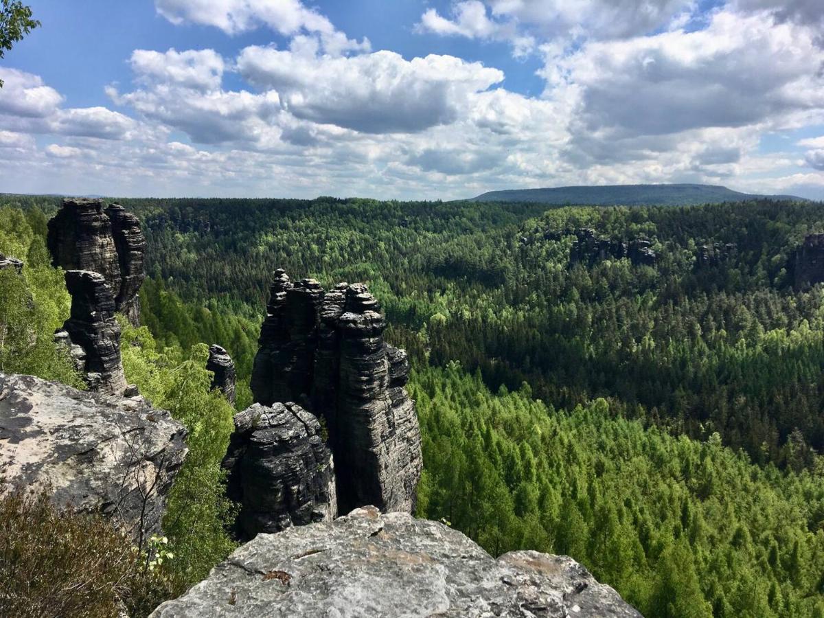 Lovely Fully-Equipped Studio In Tisa Village. Rocks Only 5 Minutes Walk Екстер'єр фото